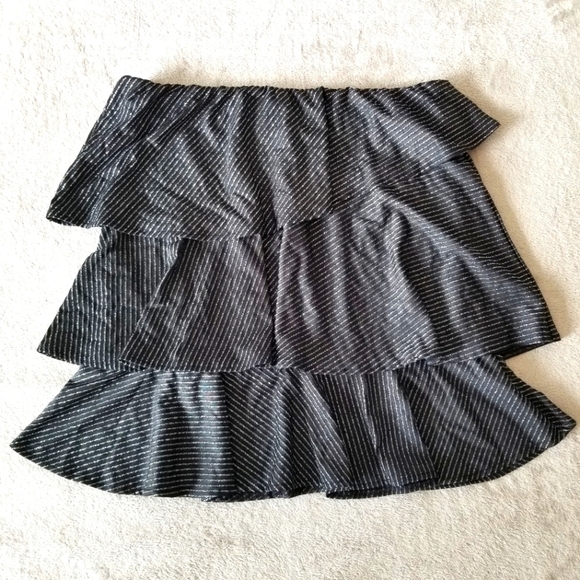 Vero MODA Metallic Striped Tiered Ruffle Mini Skirt - Picture 11 of 11